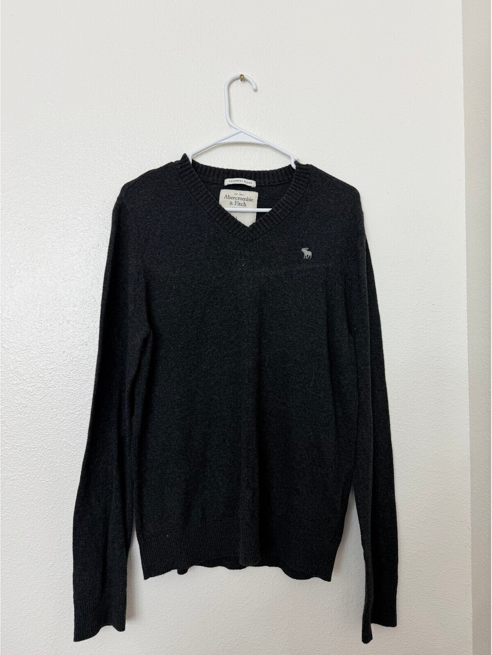 Abercrombie & Fitch Men's Cashmere Blend V-Neck Sweater Large Black